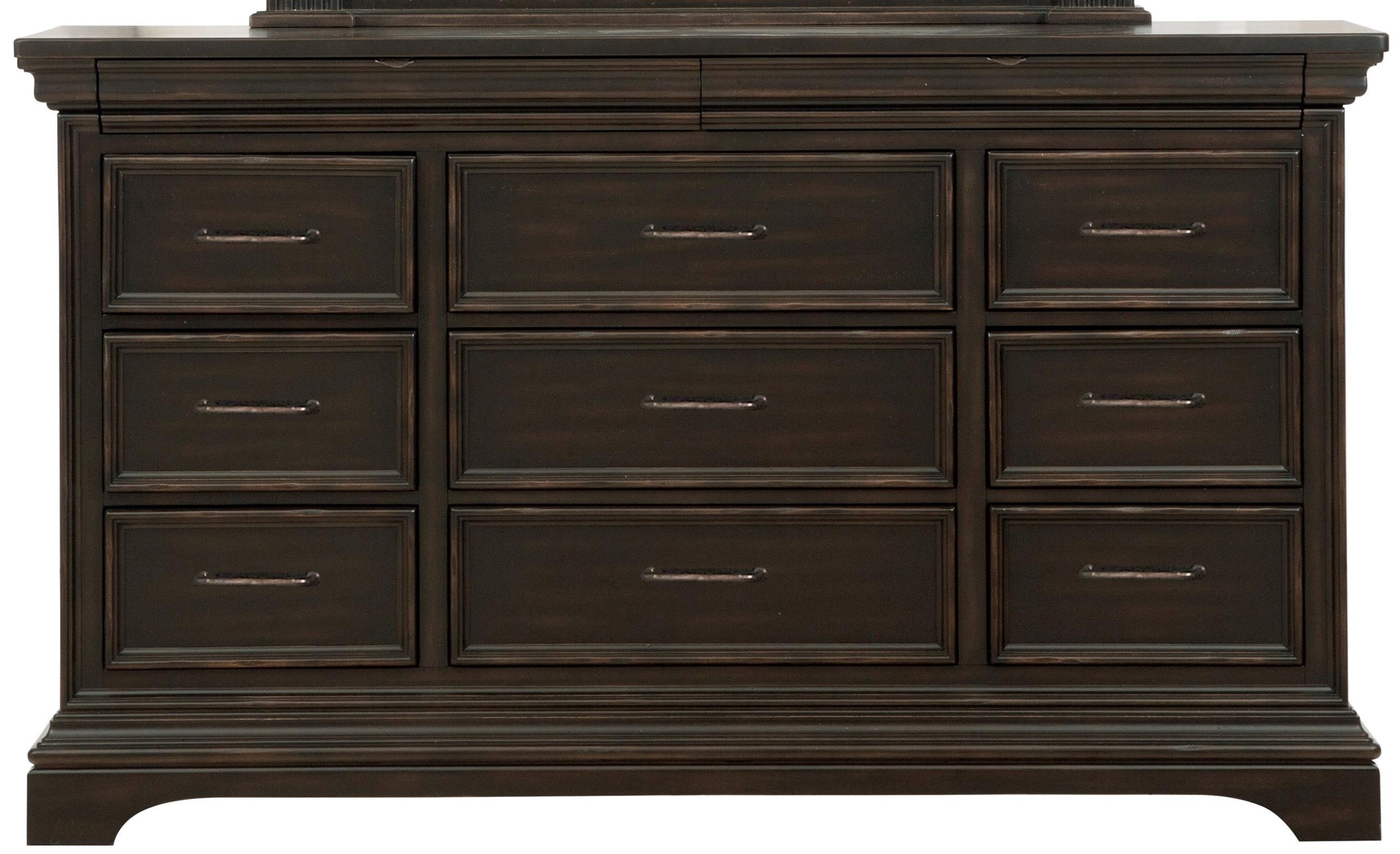 Pulaski Furniture Caldwell 6 Drawer Chest with Felt Lined Top